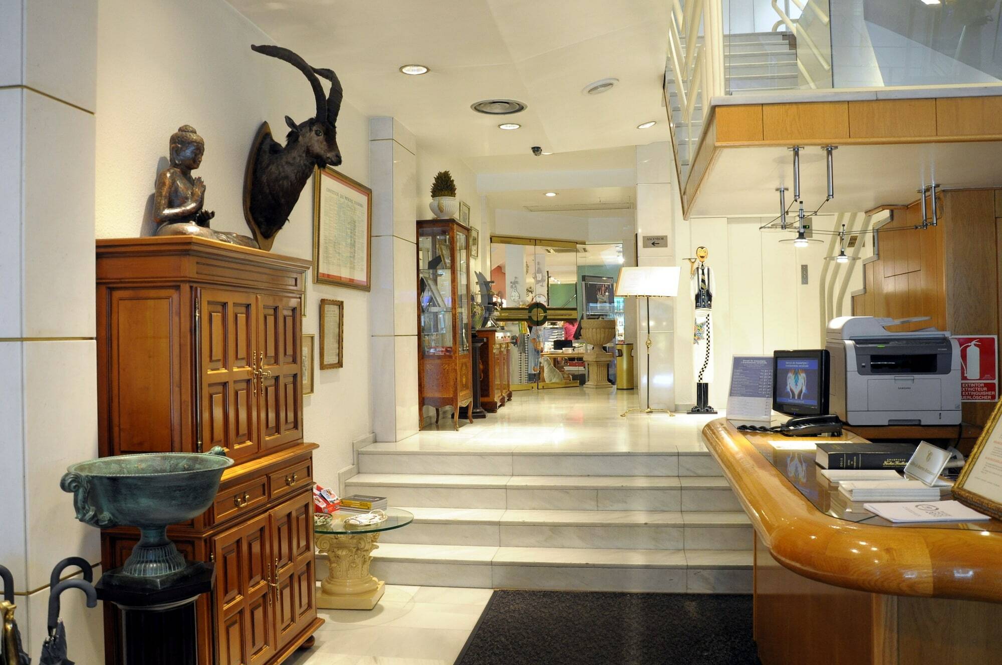 ア カサ カヌット ホテル ガストロノミック Les Escaldes エクステリア 写真 Reception